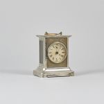 535692 Table clock